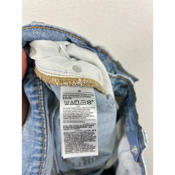 Classic Casual Old Navy Women 16 Light Wash Straight Built-In Flex Jeans - Picture 7 of 9